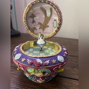 Disney Alice in Wonderland Round Music Box RARE